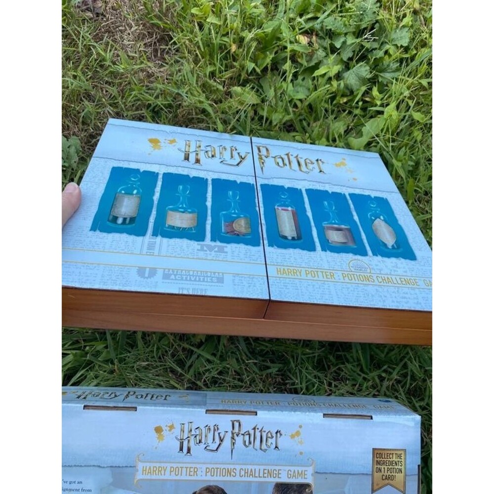 Harry Potter Potions Challenge Deluxe Wooden Board Game Used